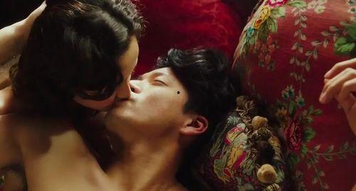 人间av激情在线视频